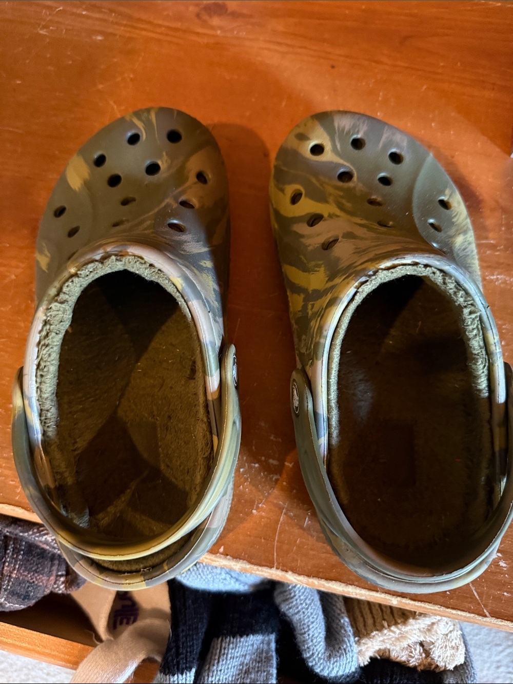 Kids Camouflage lined Crocs - Olive Green